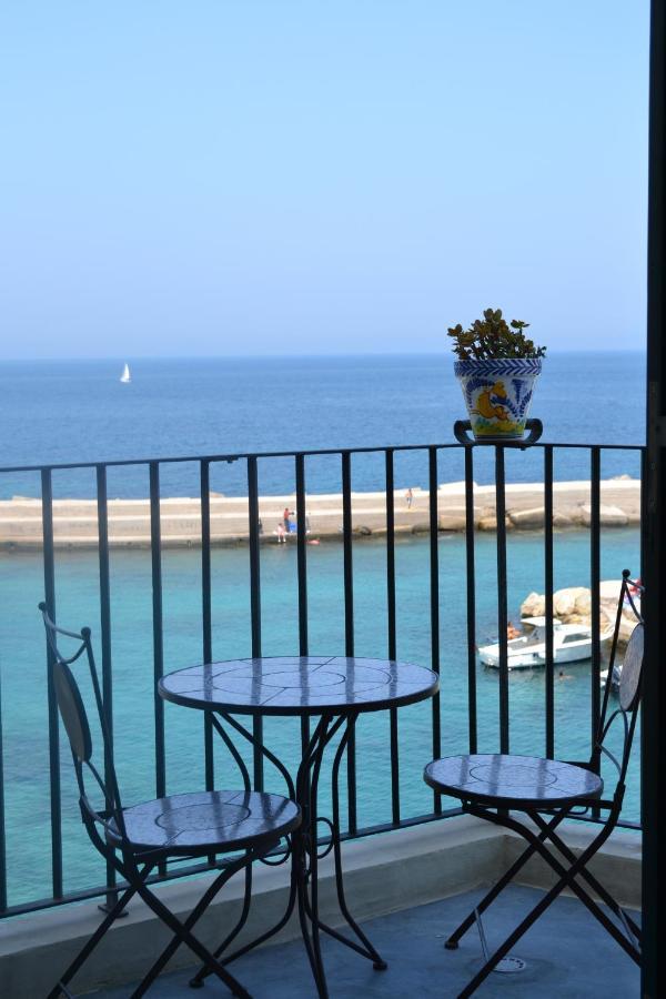 Villa 4 Balconi House-San Gregorio Palazzo Unico Vista Mare Gallipoli Habitación foto